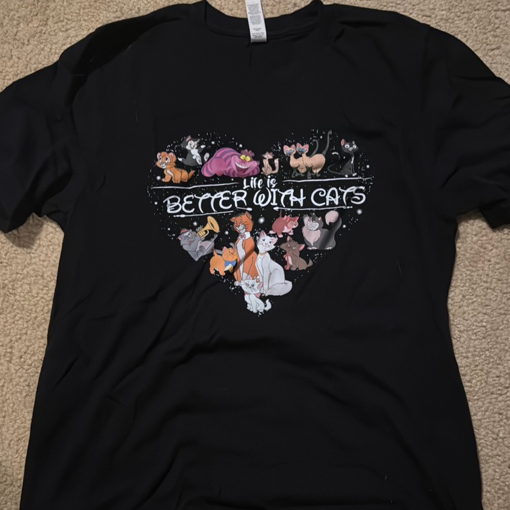 Black Disney Cat- Adult Small shirt